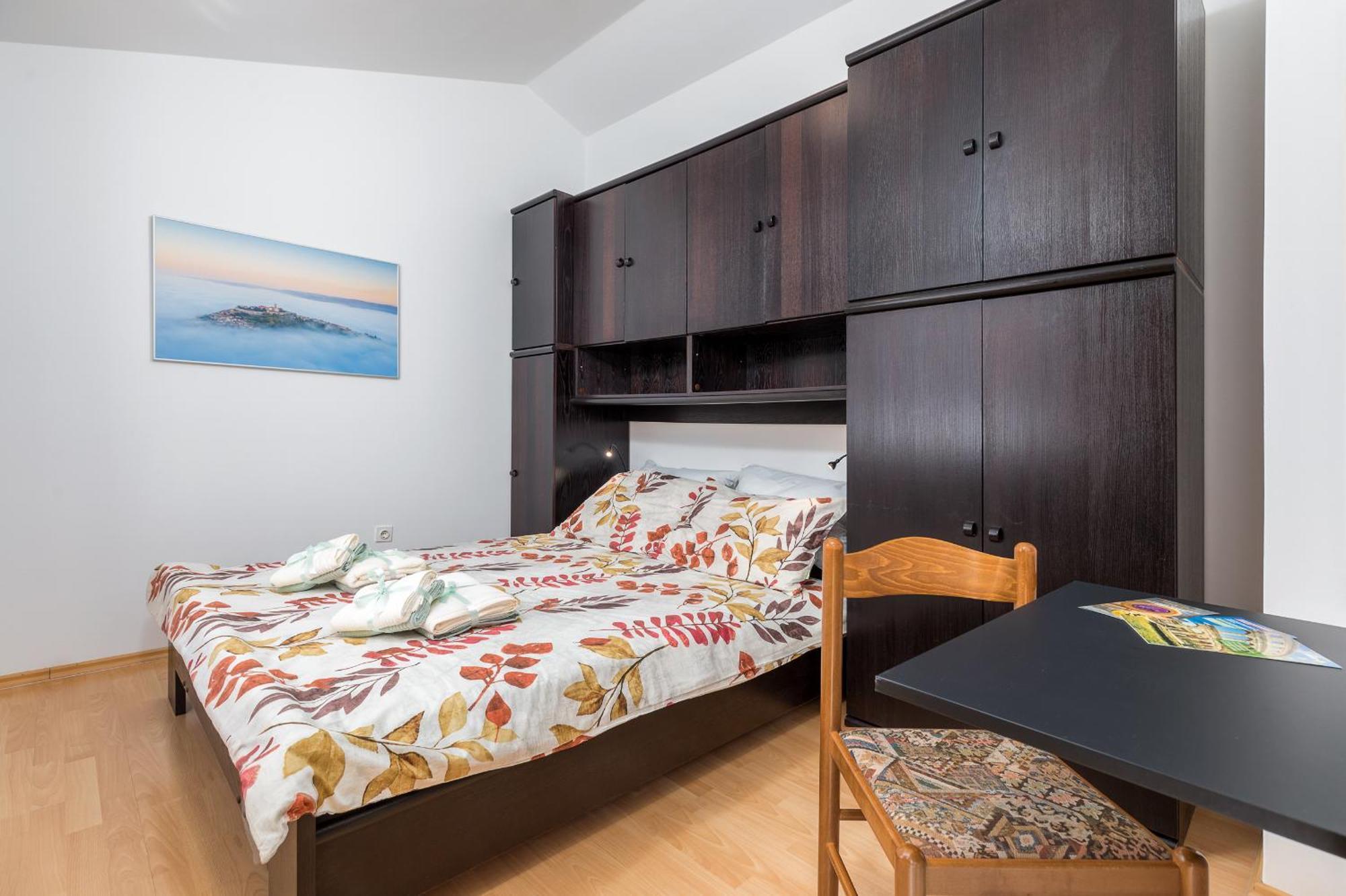 Nika Apartman